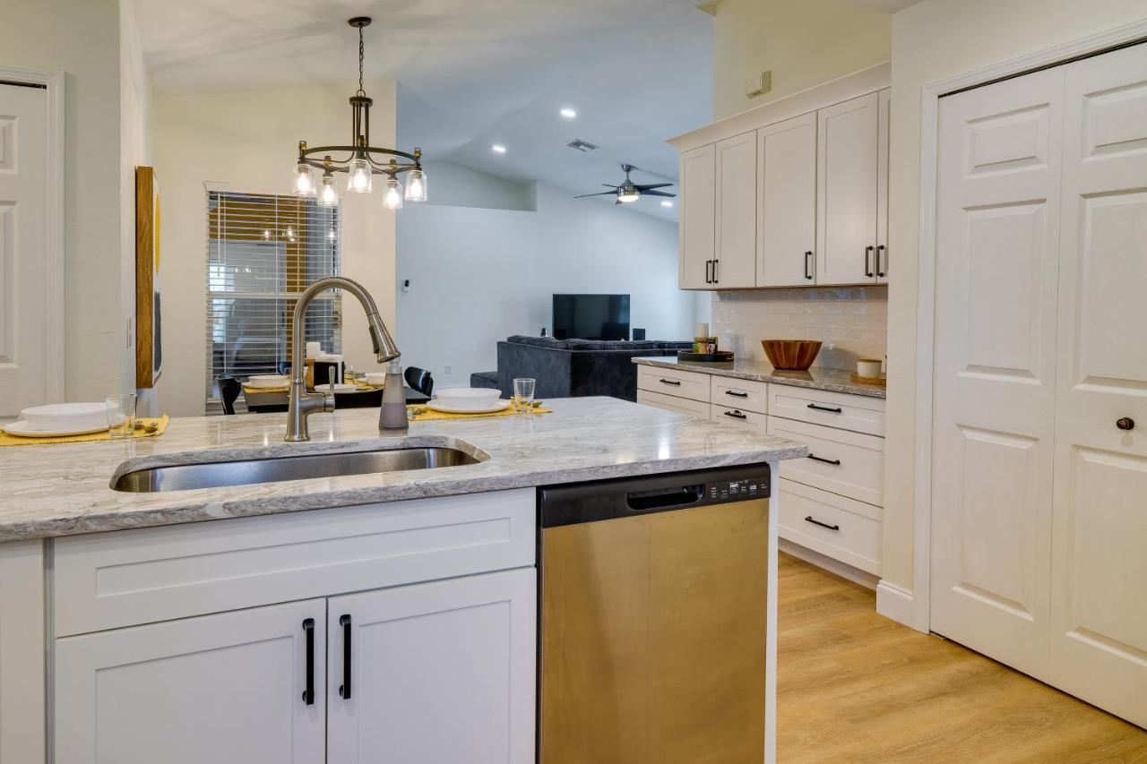 Pet-Friendly Cape Coral Vacation Rental With Lanai! Kültér fotó